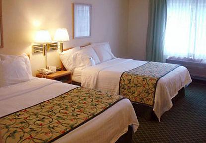 Fairfield Inn & Suites Mansfield Ontario Стая снимка