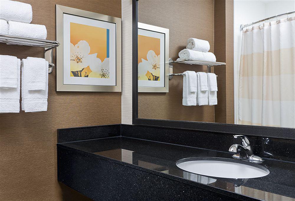 Fairfield Inn & Suites Mansfield Ontario Екстериор снимка